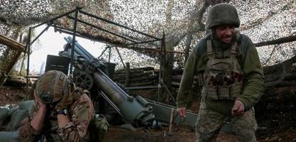 Ukraine-Krieg: Kämpfe um Pokrowsk – zehn Verletzte bei Drohnenangriff auf Bus