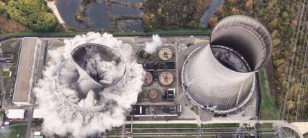 Spektakuläre Aufnahmen: Der Fall der Kühltürme aus verschiedenen Blickwinkeln zum Nachgucken