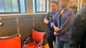 justiz: aus fenster gestoßen und vergewaltigt - urteil erwartet