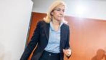 Stadtbild-Debatte: Gesundheitsministerin Warken spricht von No-go-Areas für Frauen