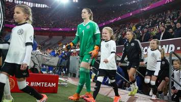 Hellwach zu später Stunde: Torhüterin Stina Johannes vor ihrem wichtigsten Spiel