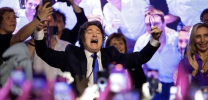 argentinien: präsident javier milei galt als erledigt. jetzt feiert er bei zwischen-wahlen ein fulminantes comeback
