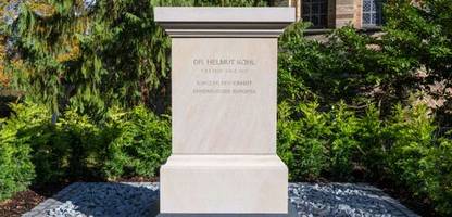 Helmut Kohl: Grab von ehemaligem Bundeskanzler zum Gedenkort umgestaltet