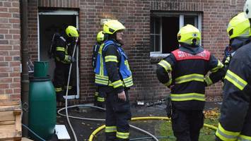 Barsbüttel: Erst brennt die Mülltonne, dann die Hausfassade