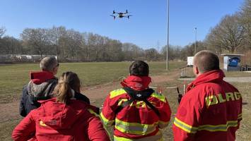 Hilfe aus der Luft: DLRG Quickborn sammelt Spenden für Drohne