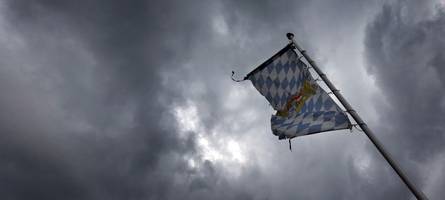wetterdienst warnt vor sturm in bayern: hier wird es besonders heftig
