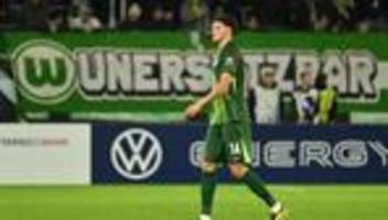 aus gegen holstein kiel: simonis unter druck: wolfsburg blamiert sich im pokal