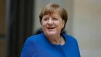 ex-bundeskanzlerin: angela merkel schaltet sich indirekt in stadtbild-debatte ein