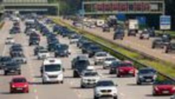 urlaub: stau oder freie fahrt - bayern vor den herbstferien