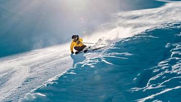 Neue Helmpflicht für Skifahrer in Italien – Hohe Strafen drohen