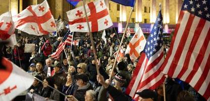 Georgien: Regierung will größte Oppositionsparteien verbieten lassen