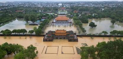 vietnam: rekordregen führt zu Überflutungen