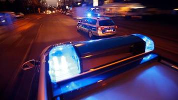 Autofahrer (18) flüchtet vor Polizei – Zwei Jugendliche verletzt