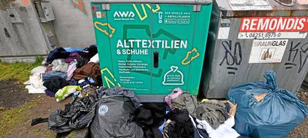 Altkleidercontainer verschwinden – wohin jetzt mit abgetragenen Klamotten?
