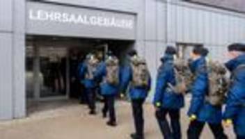 Freiwillige Grundausbildung: Ausbildungsstart für neue Marine-Rekruten in Wilhelmshaven