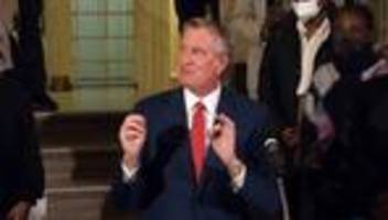 Medien: Britische Times muss Fake-Interview mit de Blasio löschen