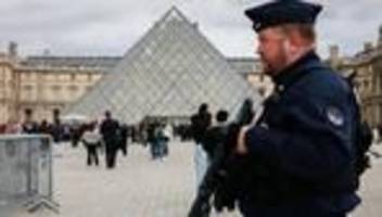 Frankreich: Verdächtige im Louvre-Diebstahl gestehen teilweise