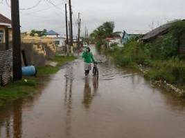 Warnung vor Krokodilen: Jamaika nach Hurrikan Melissa zum Katastrophengebiet erklärt