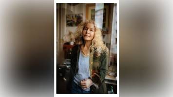 royale außenseiterin: ein roman über prinz philips mutter