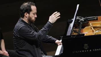 igor levit legt chopin-bekenntnis in der elbphilharmonie ab