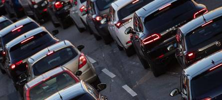 „fast jeden tag stau“ – was ist los auf der b2 in richtung augsburg?