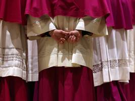 Studie zu Missbrauch im Bistum Augsburg: „Kollektives Schweigen“ bis hin zum Bischof