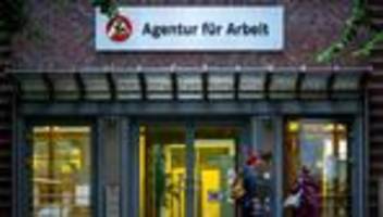 arbeitsmarkt: arbeitslosigkeit in bremen sinkt nur leicht