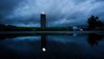 automobilkonzern: volkswagen schreibt mehr als eine milliarde euro verlust