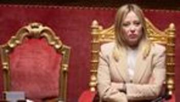 Georgia Meloni: Italiens Parlament beschließt Melonis Reform zum Umbau der Justiz