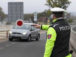 Gehgeschwindigkeit festgelegt: Tempolimit für Fußgänger? - Slowakischer Politiker klärt auf