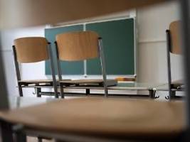 RTL und Stern im Unterricht: Wie die AfD Lehrer und Schulleiter unter Druck setzt