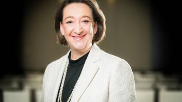 Direktorin Karina Ansos verlässt das Hotel „Adlon“