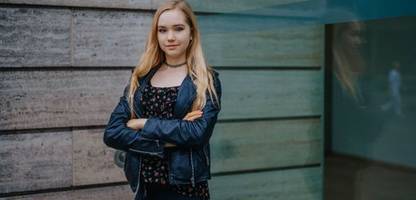 Naomi Seibt: Wer ist die rechte Influencerin in den USA?