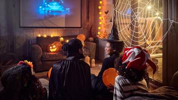 Halloween für kleine Gruselfans: Die besten Filme für Familienabende