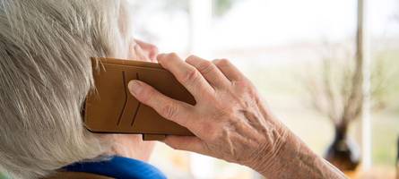 Schockanrufer-Bande bringt 91-jährige Seniorin aus Augsburg um fünfstelligen Betrag