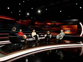 „markus lanz“: der moderator kämpft mit den tränen