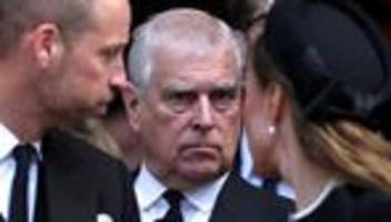 Andrew: Die Entprinzung