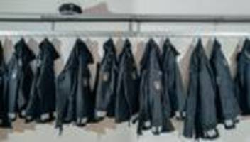 auswahlverfahren bei der polizei: so testen polizeiakademien, wie stabil die psyche ist