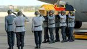 tod und gedenken: papa, das ist kein krieg