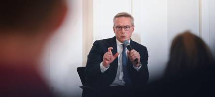 Digitalminister Wildberger: „Die Bürokratie hat ihre eigene Industrie geschaffen“