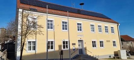 datenträger sichergestellt: kripo durchsucht reichlinger rathaus