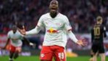 Fußball-Bundesliga: RB bleibt Bayern-Verfolger - Gladbacher Negativserie endet