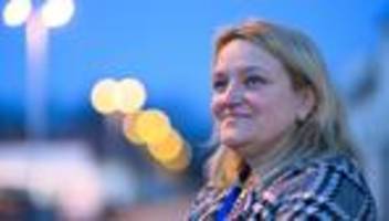 ombudsstelle: neue beauftragte berät bei diskriminierung an schulen