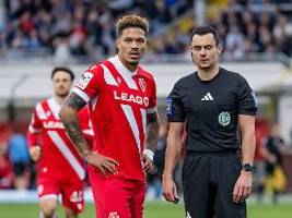 Pele Wollitz wollte Spielabbruch: Rassismus-Vorfall schockiert den TSV 1860 München