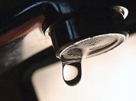 Verdacht auf Bakterienbefall: Wiesbadener müssen Leitungswasser abkochen