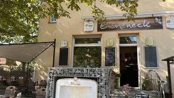 100 Jahre mit Kult und Zeitgeist an der Eiche