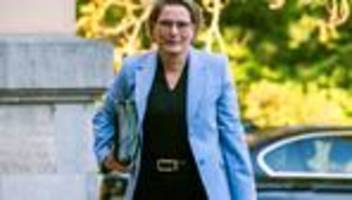 belästigung: gesetz gegen digitalen voyeurismus? justizministerium prüft