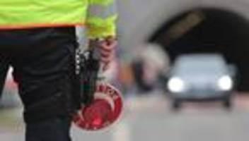 Kriminalität: Rund 150 Fahrzeuge bei Treffen von Poser-Szene kontrolliert