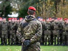 Nicht selbst einschränken: Generalinspekteur Breuer lehnt Losverfahren nach Musterung ab