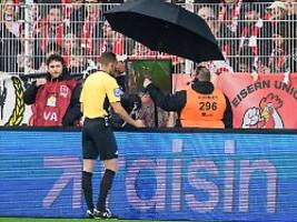 Wo kommen wir eigentlich hin?: Horst Heldt ist nach VAR-Einsatz außer sich